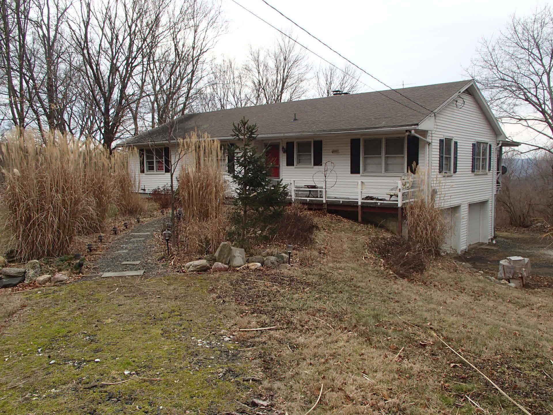 Building photograph for 160 NEW MILFORD RD WEST
